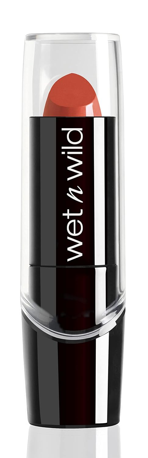 wet n wild Silk Finish Lipstick, Hydrating Rich Buildable Lip Color, Formulated with Vitamins A,E, & Macadamia for Ultimate Hydration, Cruelty-Free & Vegan - Just Garnet