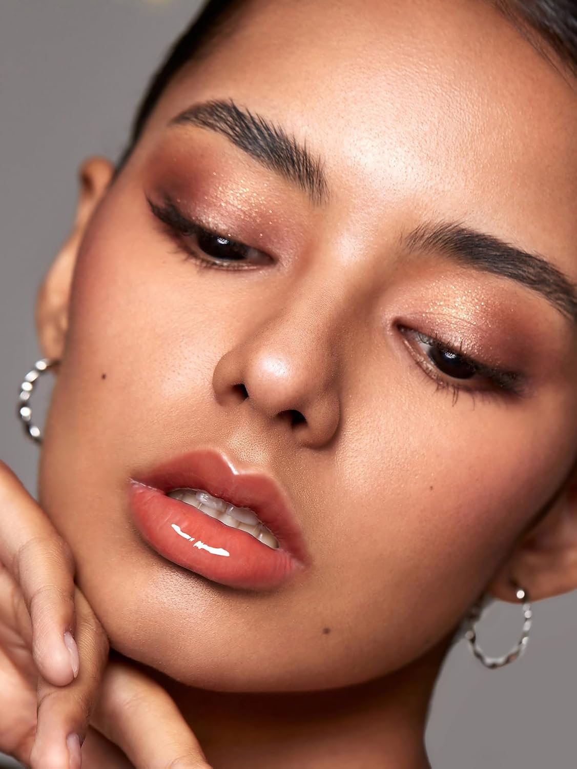 SHEGLAM Glaze Daze Lip Gloss Shiny Tinted Lip Gloss High Gloss Finish Plumping Lip Care Nourishing Not Easy to Fade Liquid Lip Cosmetics-Dark Peach