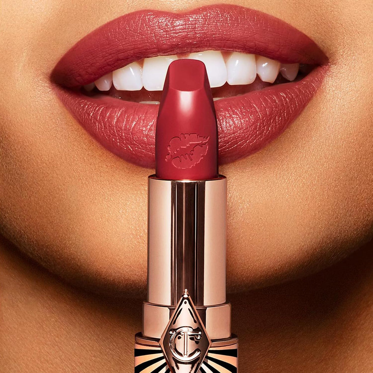 Charlotte Tilbury Hot Lips 2.0 Lipstick - Hydrating, Long Lasting Lipstick with Orchid & Antioxidant Extracts - Buildable Satin Finish for Fuller-Looking Lips